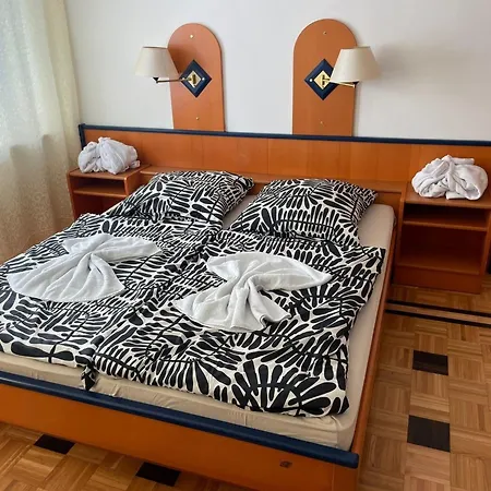 Doppeltbett 7